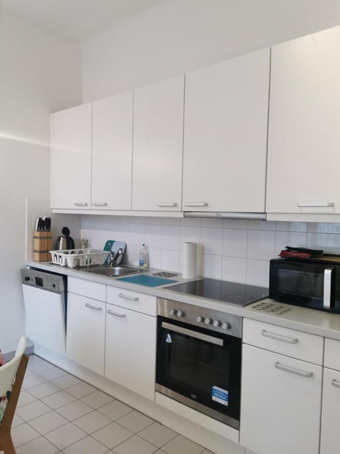 Central Mariahilfer Apartment 4 Min To The City Shopping Center And Schoenbrunn Palace فيينا المظهر الخارجي الصورة