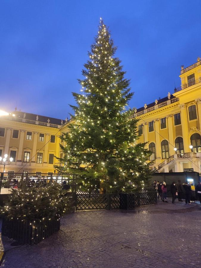 Central Mariahilfer Apartment 4 Min To The City Shopping Center And Schoenbrunn Palace فيينا المظهر الخارجي الصورة
