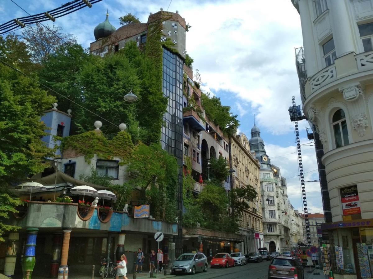 Central Mariahilfer Apartment 4 Min To The City Shopping Center And Schoenbrunn Palace فيينا المظهر الخارجي الصورة