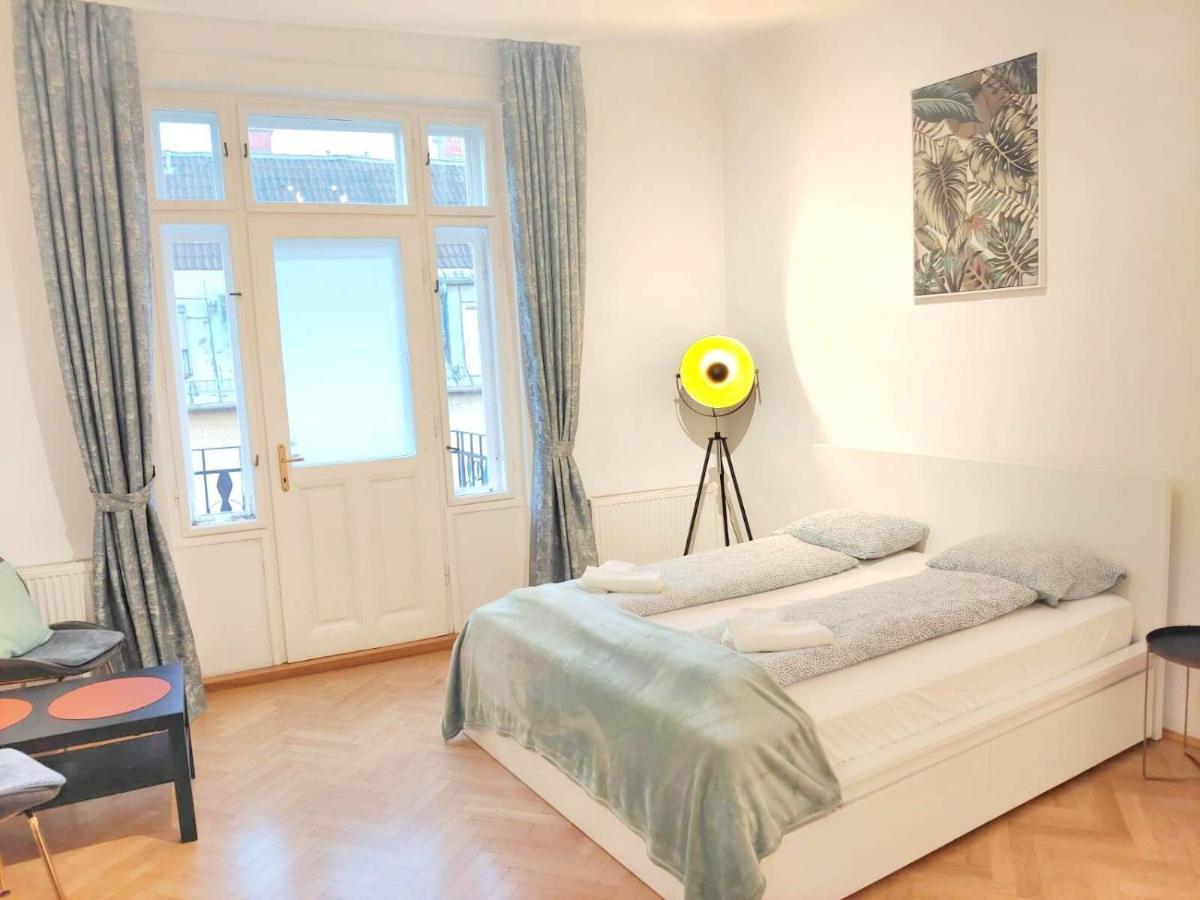 Central Mariahilfer Apartment 4 Min To The City Shopping Center And Schoenbrunn Palace فيينا المظهر الخارجي الصورة